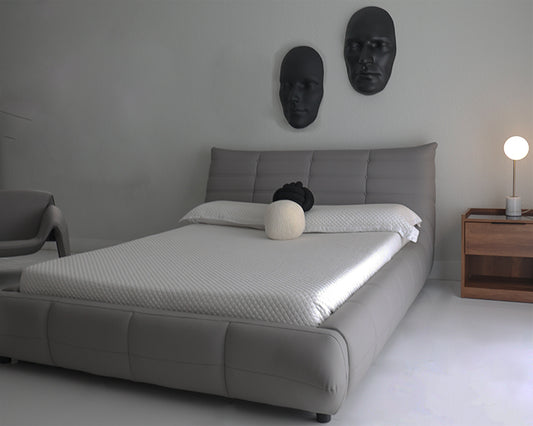 QUEEN BED
