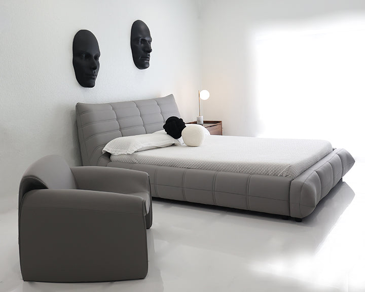 QUEEN BED